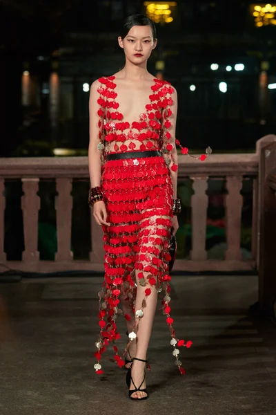 Look 48